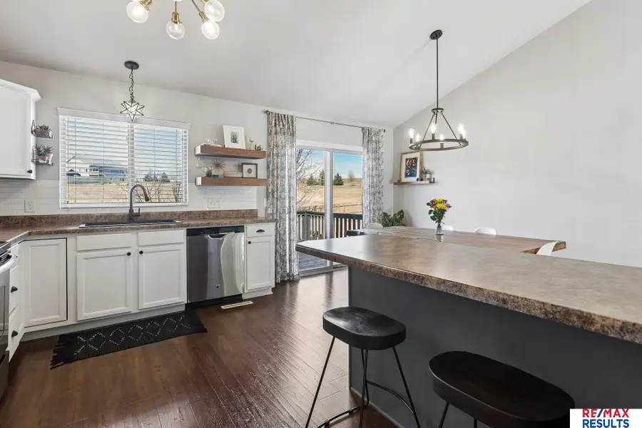 7512 N 143 Street, Omaha, NE 68142 - #2