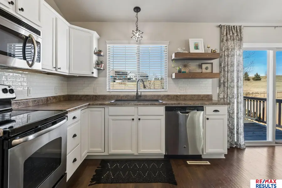 7512 N 143 Street, Omaha, NE 68142 - #3