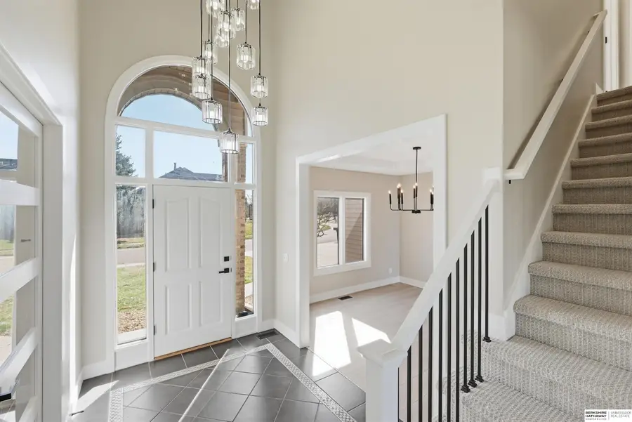 917 Killarney Drive, Papillion, NE 68046 - #3