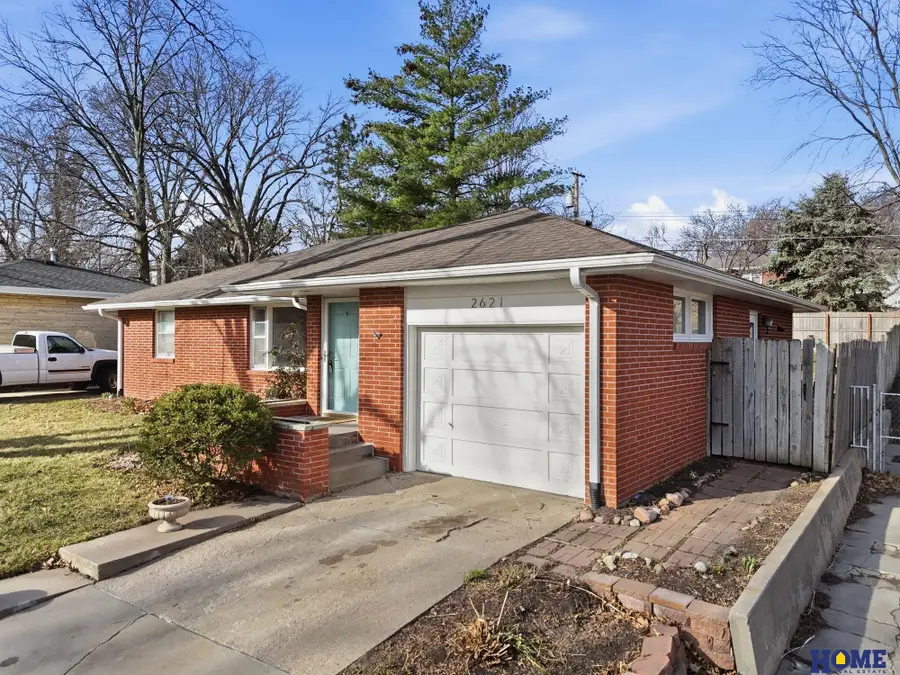 2621 S 40th Street, Lincoln, NE 68506 - #2