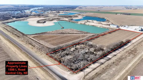 1598 L Road, Central City, NE 68826