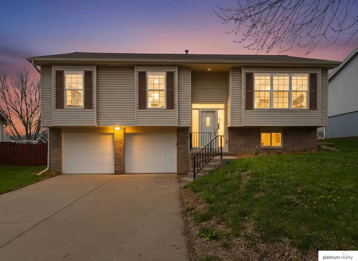 8818 N 82 Avenue, Omaha, NE 68122-0000 - #1