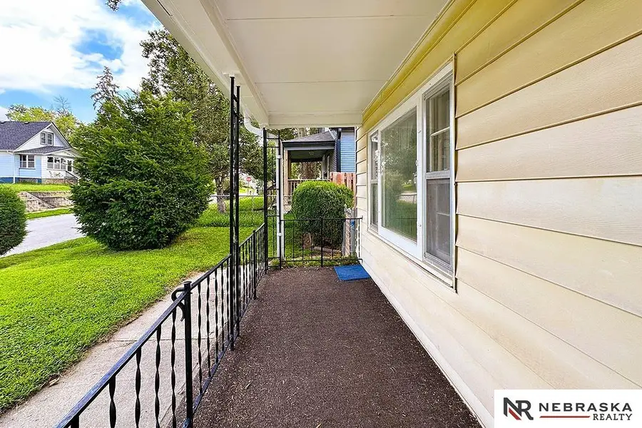 5050 S 38th Street, Omaha, NE 68107 - #3