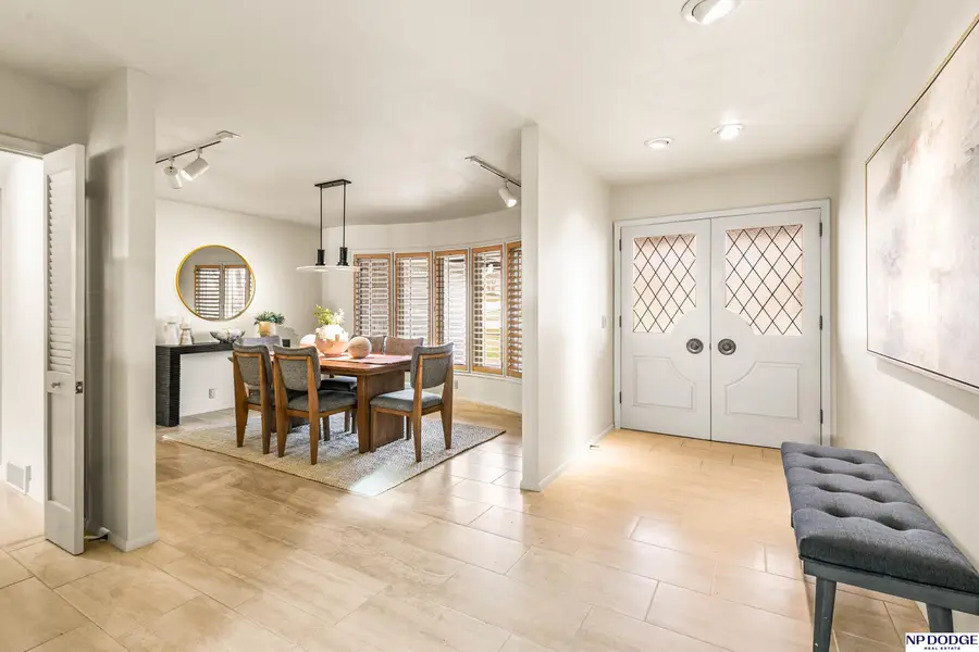 8731 Douglas Street, Omaha, NE 68114 - #3