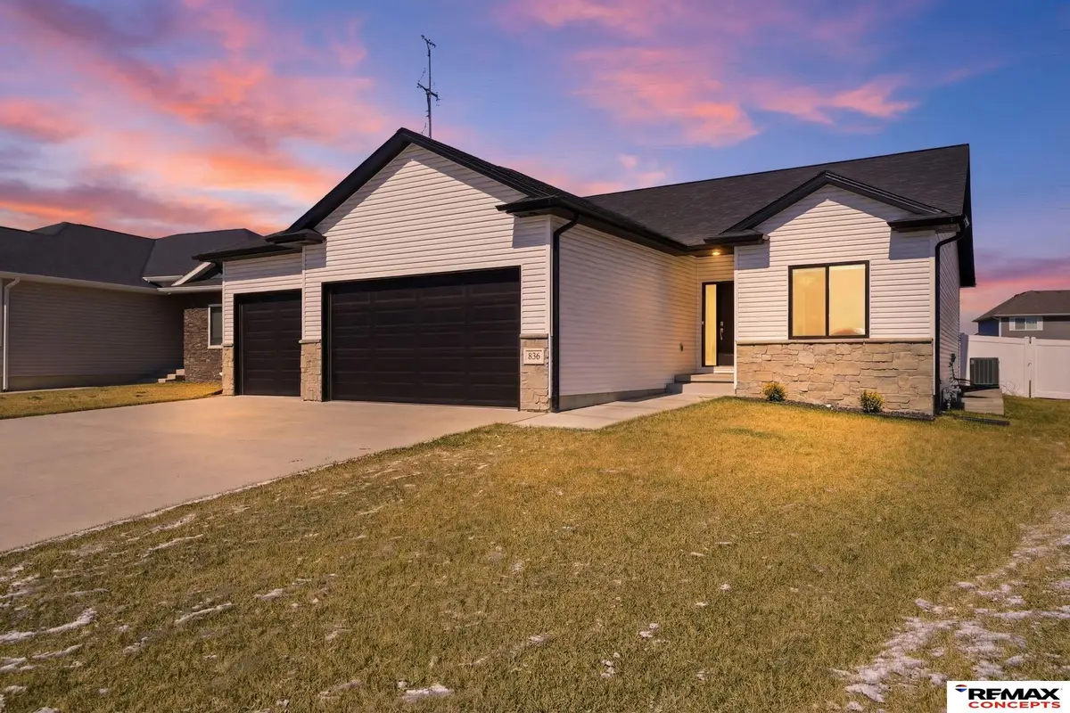 836 W Miramonte Road, Lincoln, NE 68523 - #1