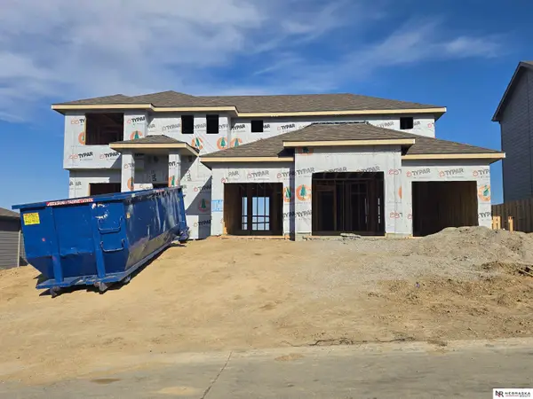 11101 N 161 Street, Omaha, NE 68007