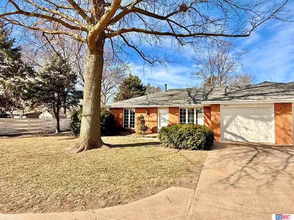 1427 N Hwy 15, Seward, NE 68434