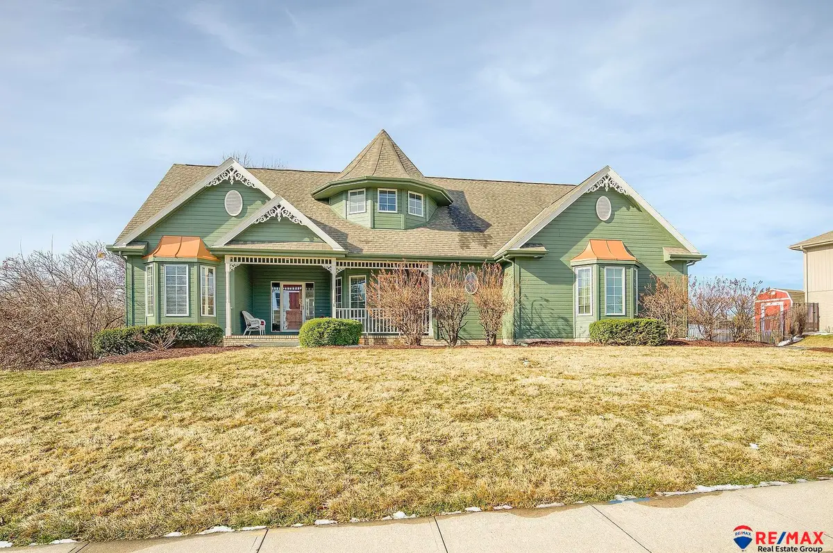 701 Fenwick Street, Papillion, NE 68046 - #1