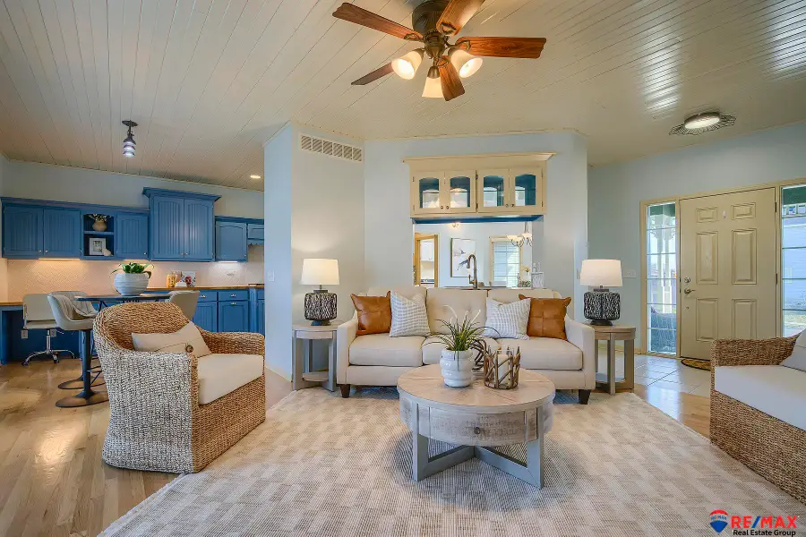 701 Fenwick Street, Papillion, NE 68046 - #2