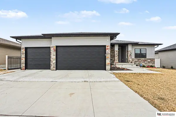 7641 Kallum Drive, Lincoln, NE 68516