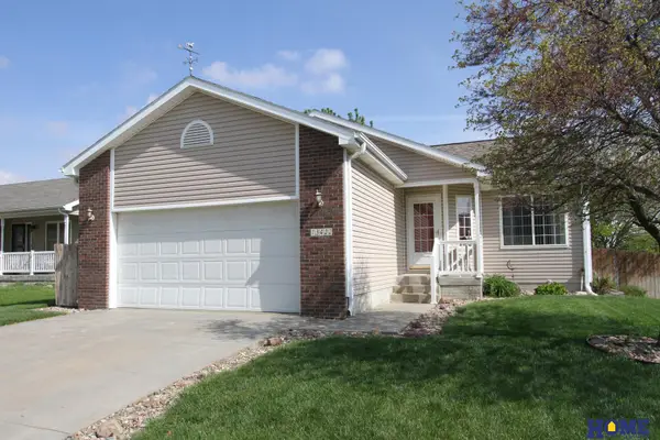 13422 Jamestown Street, Waverly, NE 68462