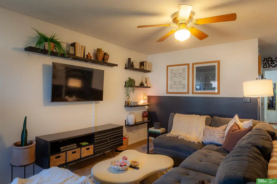 2111 Kingswood Circle, Lincoln, NE 68521 - #2