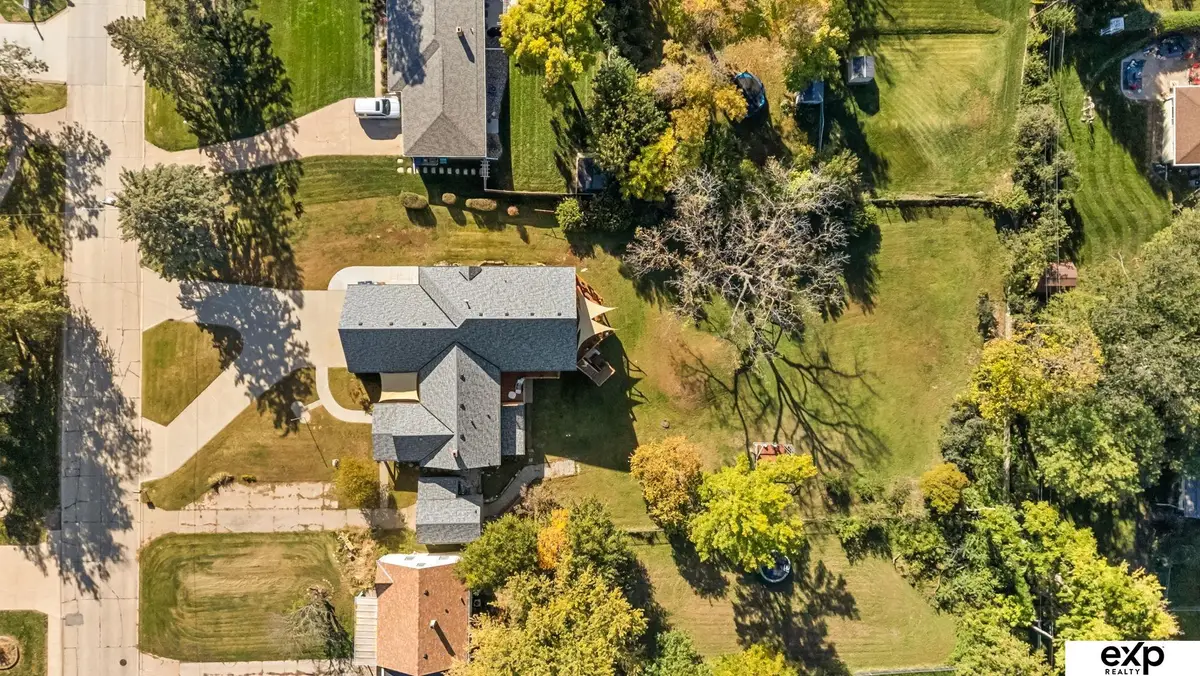 204 Hillcrest Avenue, Bellevue, NE 68005 - #1