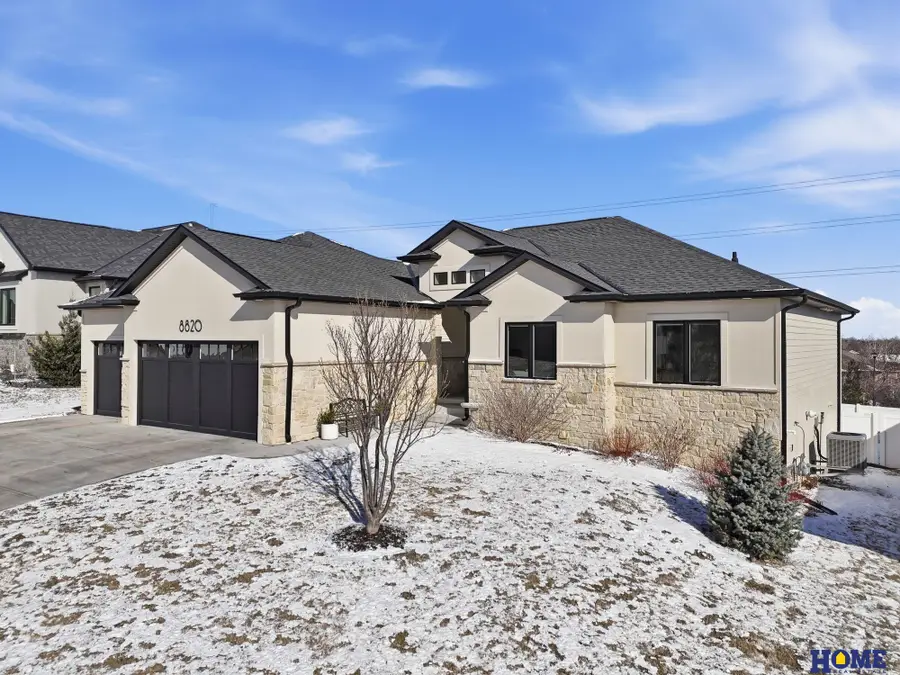 8820 Gold Dust Road, Lincoln, NE 68526 - #2