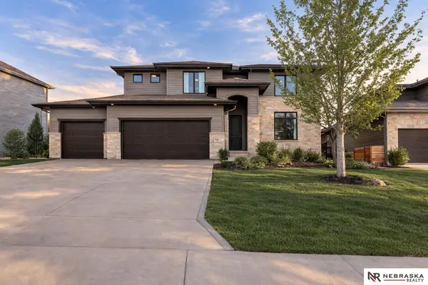 7322 N 168th Avenue, Bennington, NE 68007