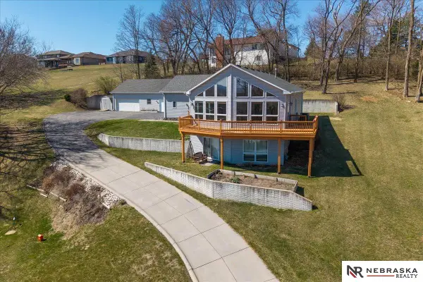 430 S 15th Street, Fort Calhoun, NE 68023