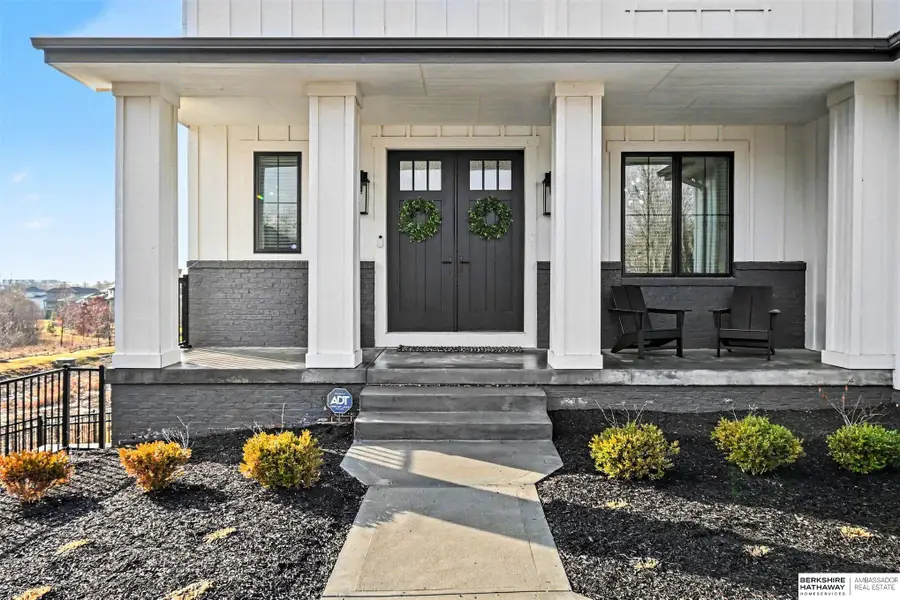 21209 Walnut Circle, Elkhorn, NE 68022 - #2