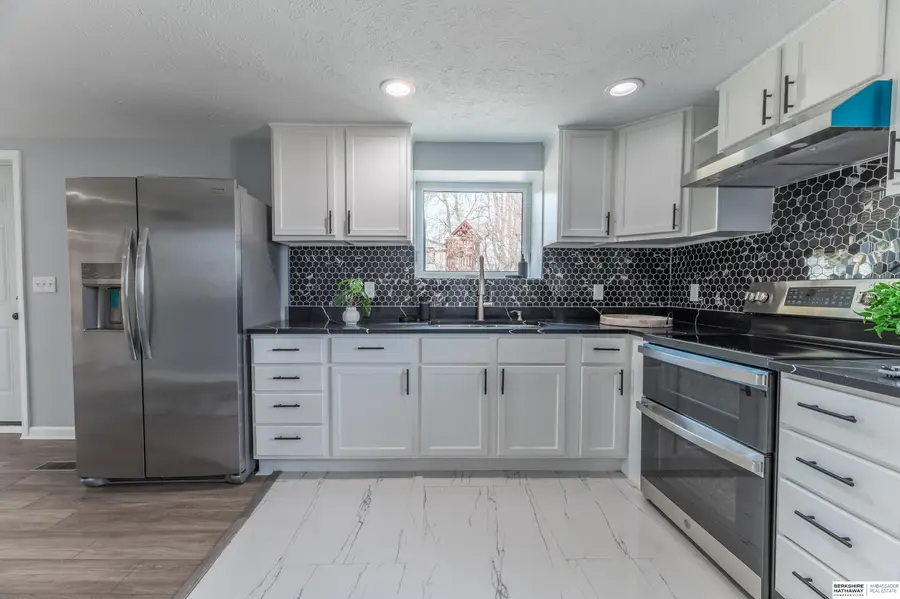 4251 D Street, Omaha, NE 68107 - #2