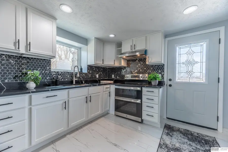 4251 D Street, Omaha, NE 68107 - #3