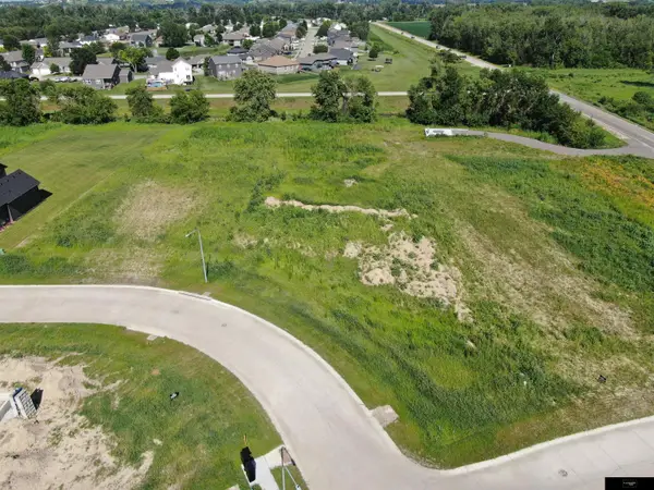 23708 Mary Jo Lane, Waterloo, NE 68069