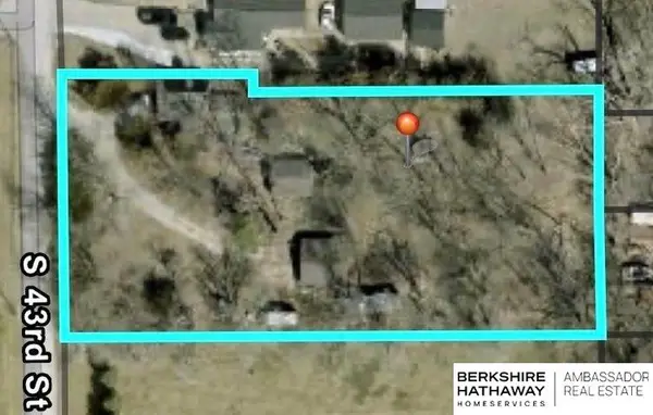 7103 S 43 Street, Bellevue, NE 68147