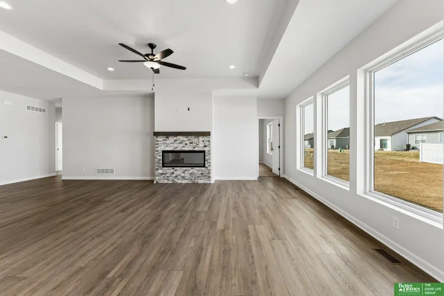 4906 Pinehill Road, Bellevue, NE 68133 - #3