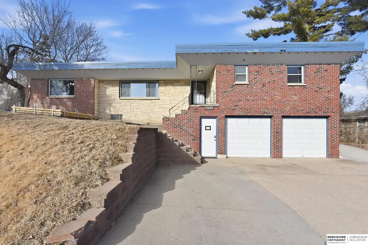 7634 Maple Street, Omaha, NE 68134 - #1