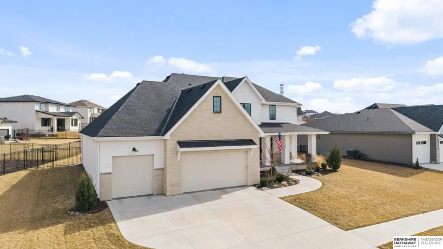 21165 C Street, Elkhorn, NE 68022 - #2