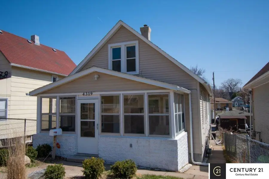 4319 S 27th Street, Omaha, NE 68107 - #3