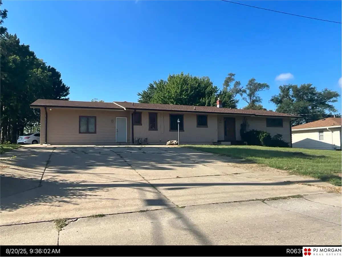 7305 Lake Street, Omaha, NE 68134 - #1