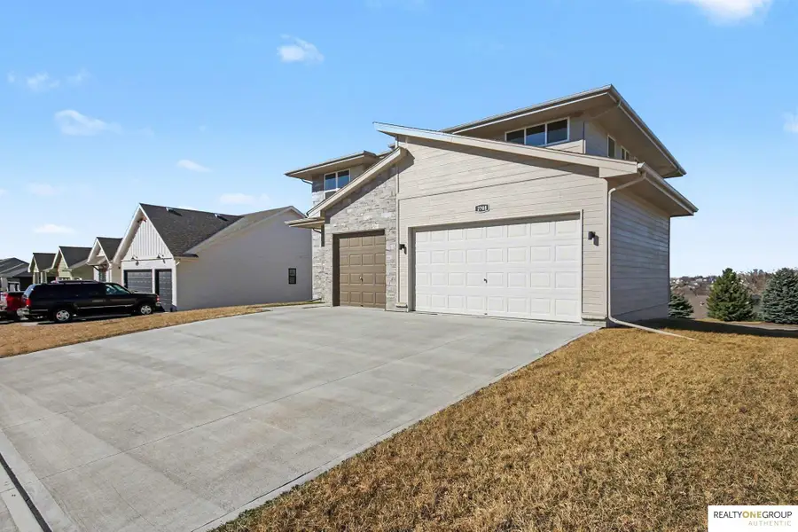 2708 N 191st Avenue, Elkhorn, NE 68022 - #3