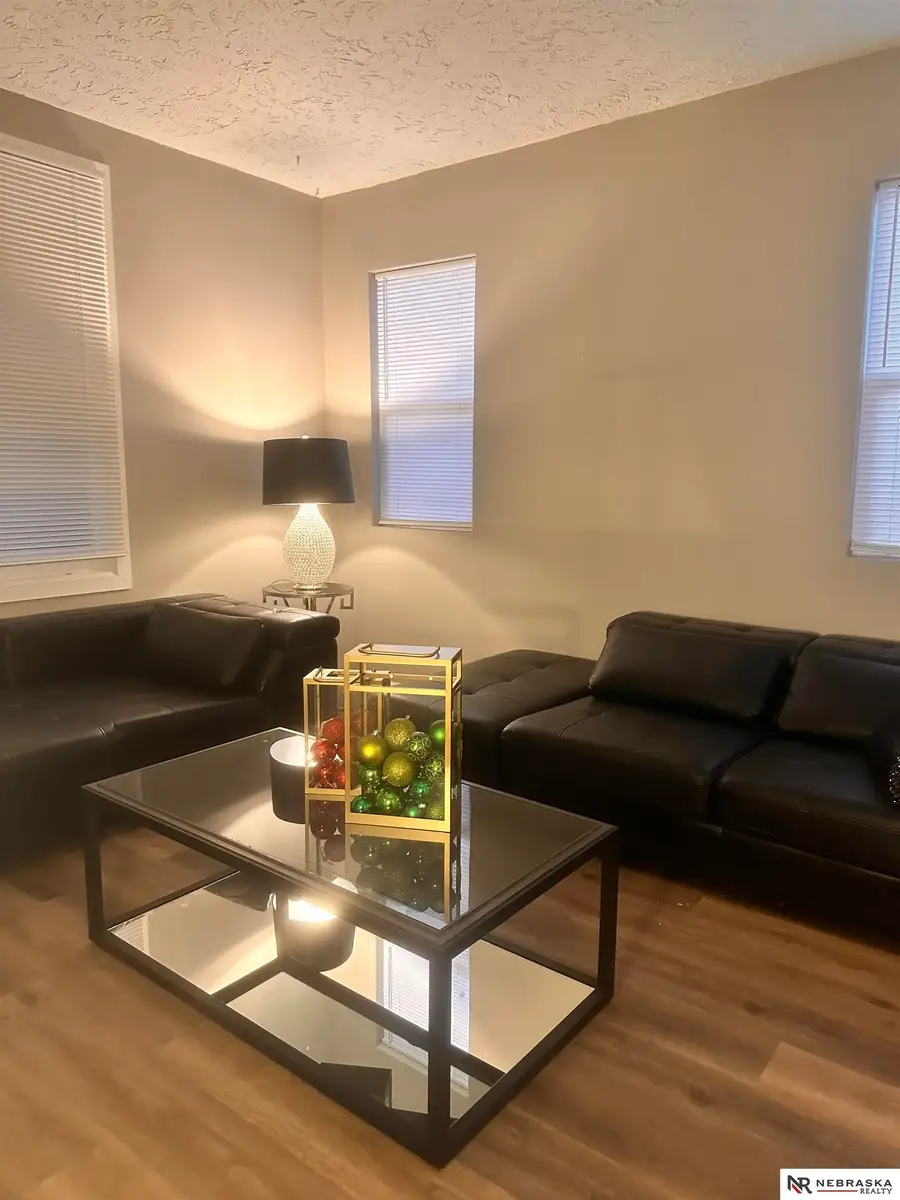 2008 Oak Street, Omaha, NE 68108 - #2