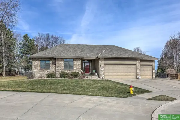 19508 Poppleton Circle, Omaha, NE 68130