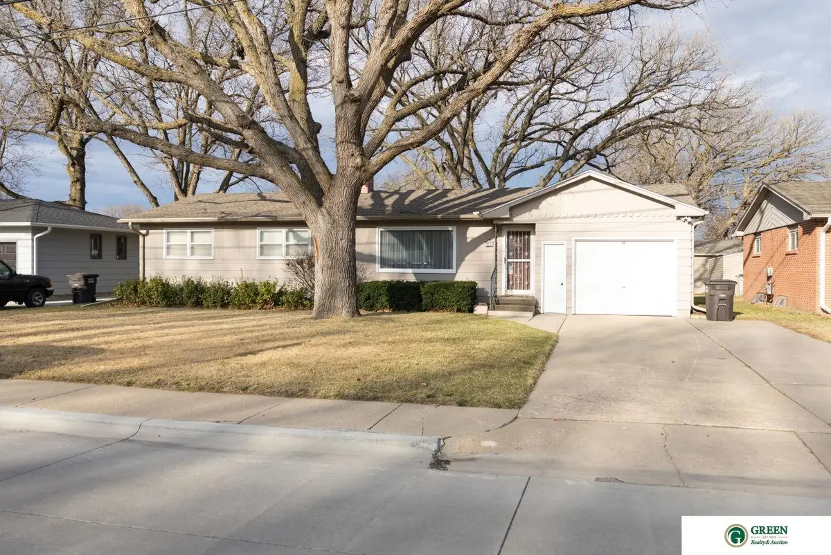 139 N Delaware Avenue, York, NE 68467 - #1