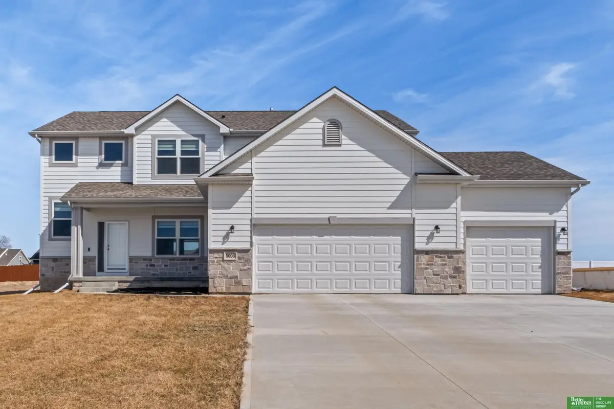 5003 Kestrel Parkway, Elkhorn, NE 68022 - #1
