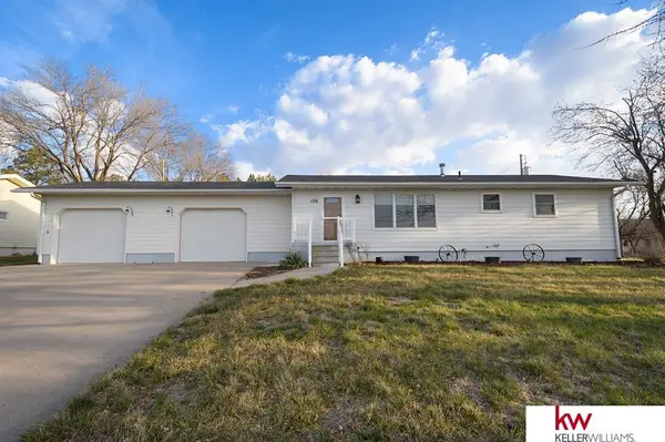 120 Willard Avenue, Hebron, NE 68370