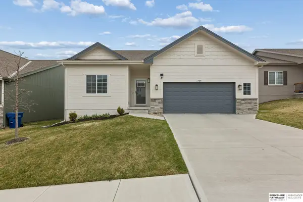 7709 N 108th Street, Omaha, NE 68111