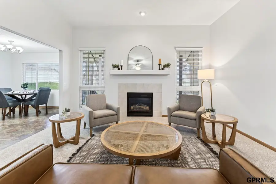 602 Castle Pine Drive, Papillion, NE 68133 - #3