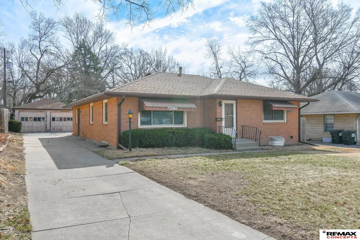 1810 S 48th Street, Lincoln, NE 68506 - #1