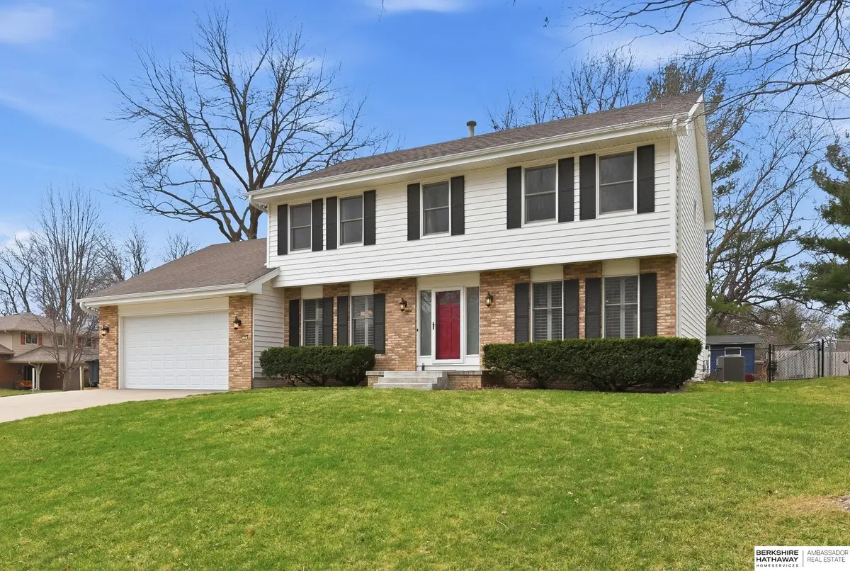 21201 Brentwood Road, Elkhorn, NE 68022 - #1