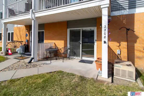 3001 S 51st Street Court #2208, Lincoln, NE 68506