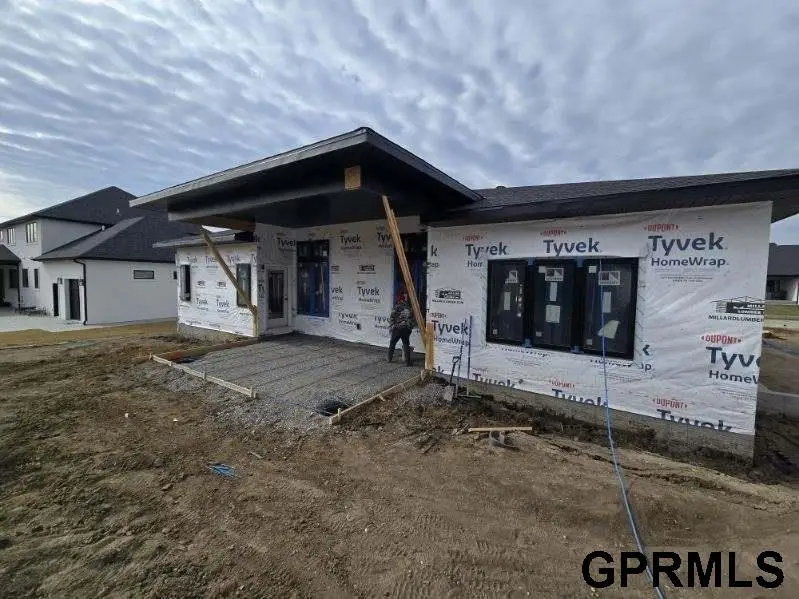 9160 Hillcrest Trail, Lincoln, NE 68510 - #1