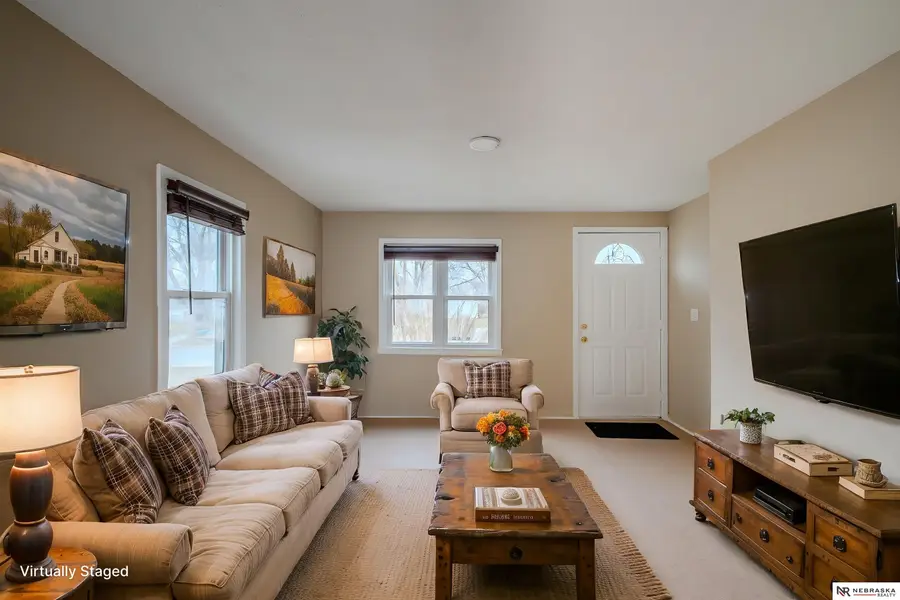 215 W Gardiner Street, Valley, NE 68064 - #3