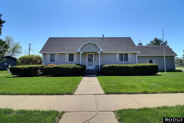 1935 E Bramblewood Lane, Fremont, NE 68025-2881