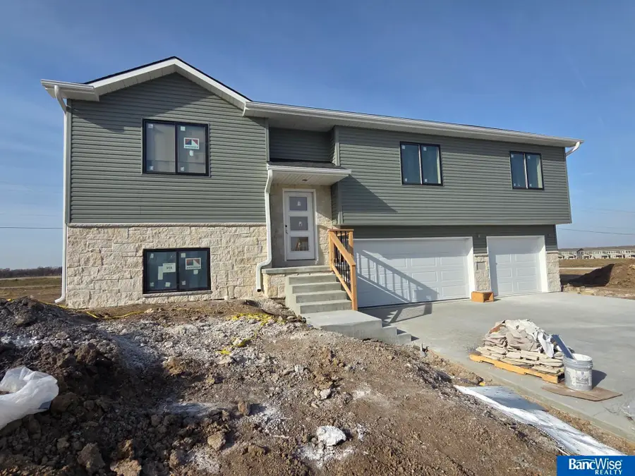 918 W Avondale Street, Lincoln, NE 68523 - #2