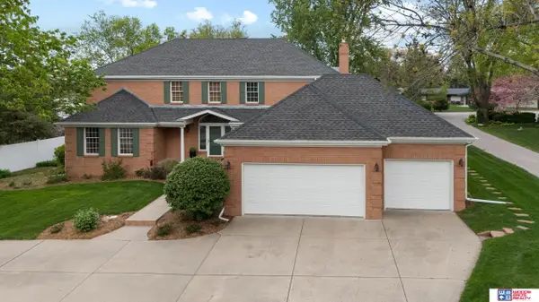 6600 Park Crest Court, Lincoln, NE 68506