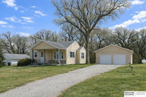 15709 S 180th Street, Springfield, NE 68059