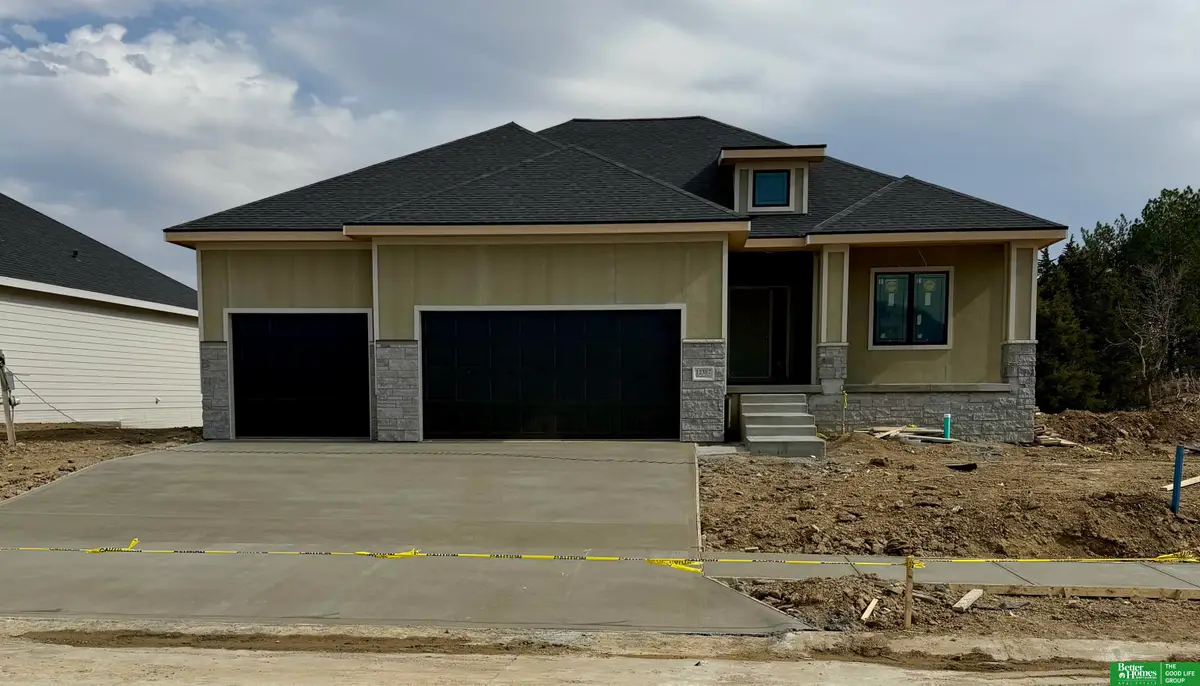 12387 Windsor Drive, Papillion, NE 68046 - #1