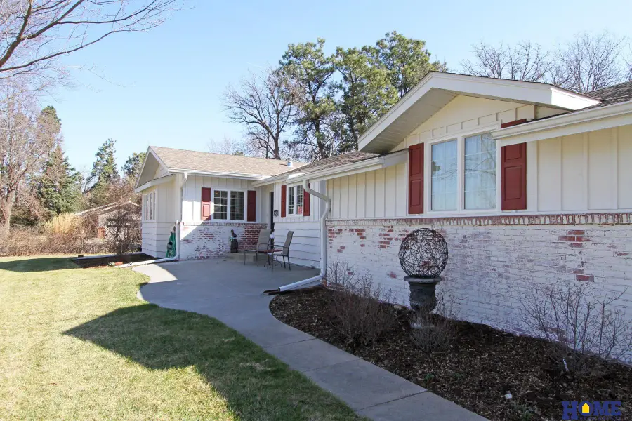 10430 Weeks Drive, Lincoln, NE 68516 - #3