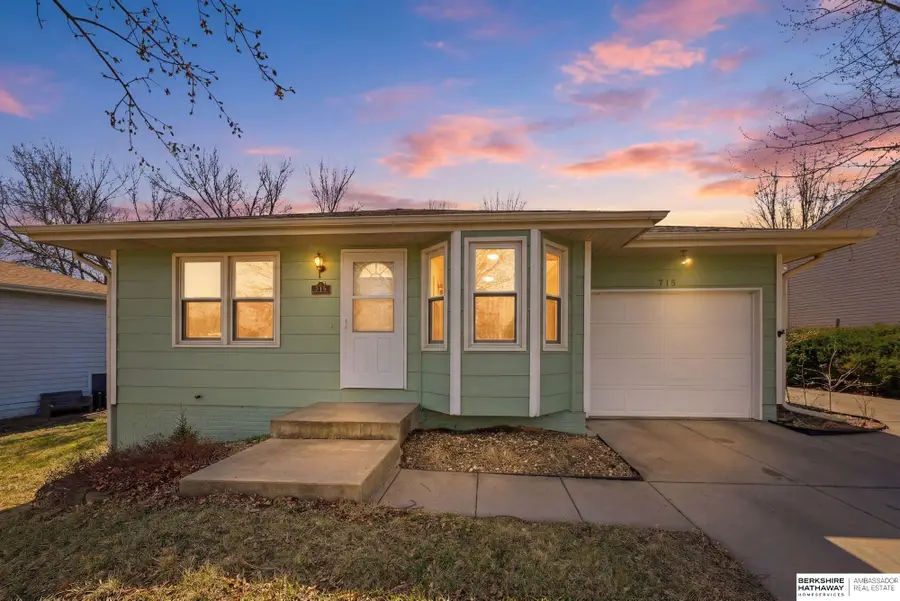 715 Bridger Road, Lincoln, NE 68521 - #3